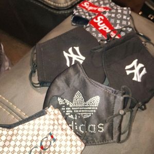 Adjustible face masks